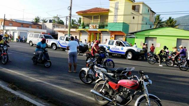 Se ahorca comerciante próximo al muelle de Puerto Plata, desconocidos roban camioneta en la calle doctor Zafra