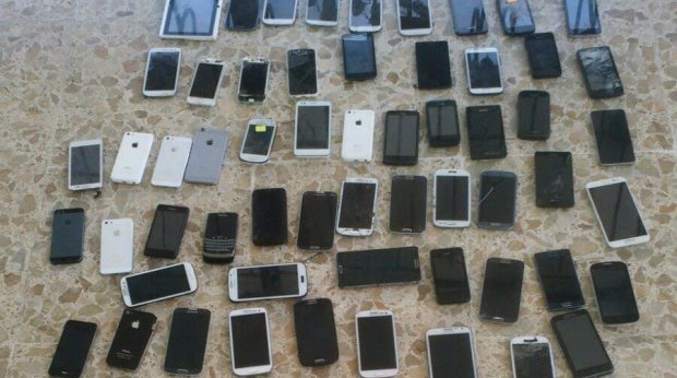 Decomisan más de 500 celulares en centro comercial del ensanche La Paz