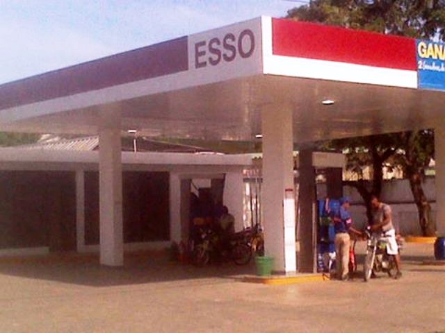 Delincuentes asaltan gasolinera en Luperón llevándose más de 160 mil pesos y casi matan al sereno
