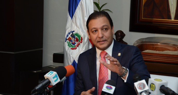 Abel Martínez dice que es preocupante que diputados electos hayan recibido dinero del narco Abel Martínez dice que es preocupante que diputados electos hayan recibido dinero del narco