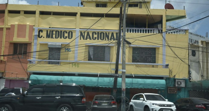Allanan clínica en Villa Consuelo por el hallazgo de seis fetos en Santo Domingo Este