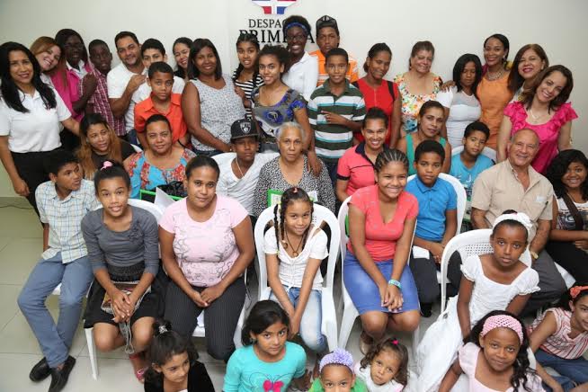 Más de mil 125 personas concluye taller “Familias Fuertes” del DPD