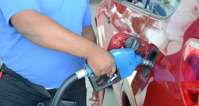 Precios de los dos tipos de gasolinas y gasoil subiran entren RD$1.40 y RD$2.00