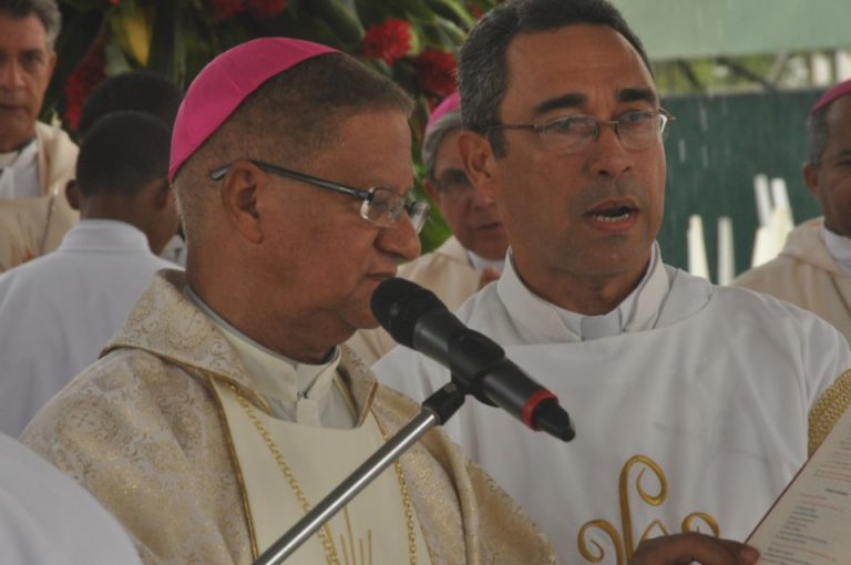 Obispo de la diócesis de SFM opuesto a la reelección de actuales miembros JCE