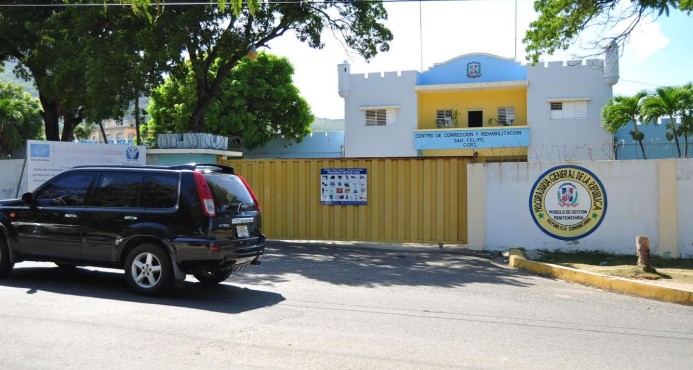 Buscan dos reclusos que se escaparon de cárcel en Puerto Plata Buscan dos reclusos que se escaparon de cárcel en Puerto Plata