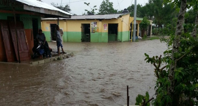 Lluvias provocan caos en Hato Mayor y San Pedro de Macorís Lluvias provocan caos en Hato Mayor y San Pedro de Macorís