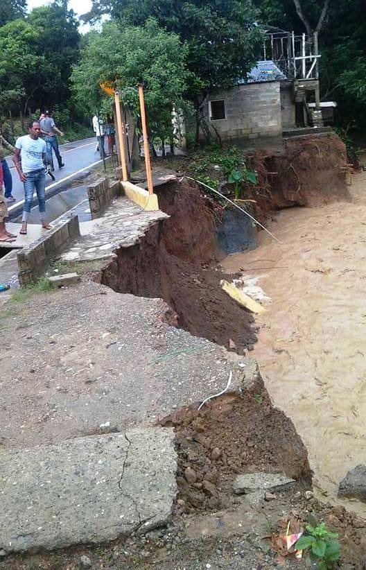 Deslaves y aludes de tierra destruyen 73 viviendas en Río Grande y Pescado Bobo de Altamira por intensas lluvias