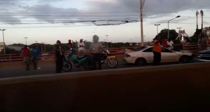 Dos heridos en un accidente en autopista Duarte