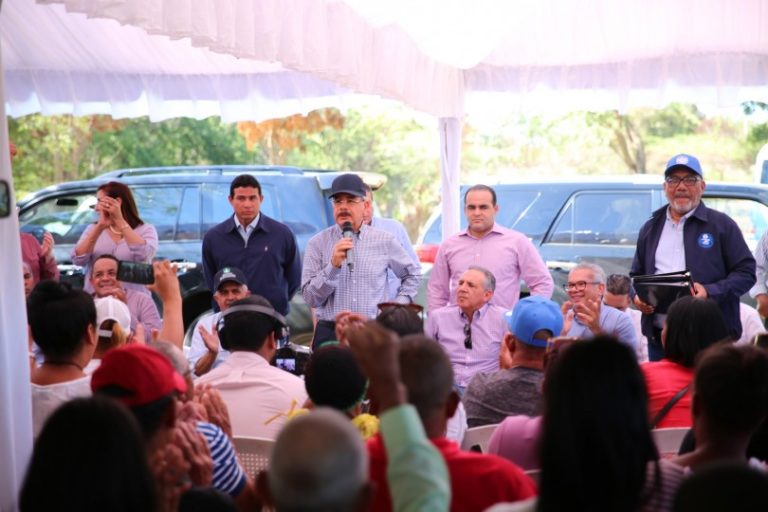 Danilo fomenta siembra arroz ecológico para aumentar ingresos parceleros