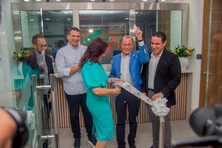 Marcos Cambio inaugura nuevas oficinas