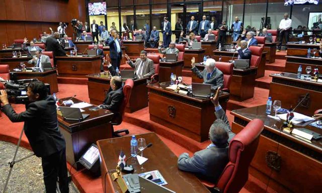 SENADO APRUEBA LEY DE PARTIDOS POLITICOS…APOYA PRIMARIAS ABIERTAS