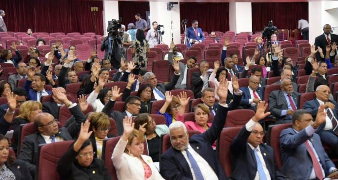 ENVIAN A COMISION PROYECTO DE LEY DE PARTIDOS