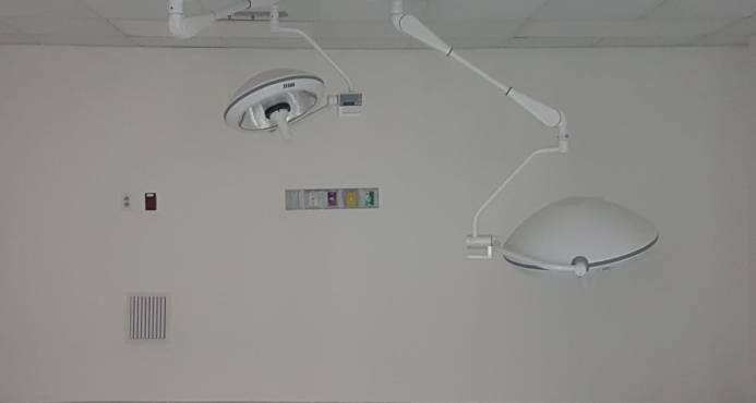 DEMANDAN USAR QUIROFANOS DEL HOSPITAL DE NIÑOS DE SANTIAGO