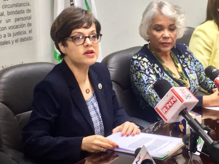 DIRECTORA DE DEFENSA PUBLICA DEFIENDE SU  MORAL