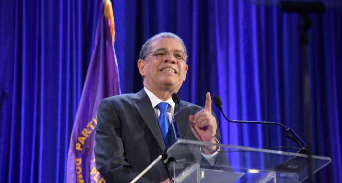 AMARANTE BARET OFICIALIZA SUS ASPIRACIONES A LA PRESIDENCIA