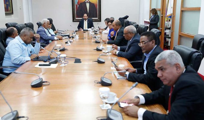 Pte Camara diputados apoya que partidos decidan tipo de padrón