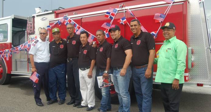 DONAN CAMION A BOMBEROS DE LAGUNA SALADA