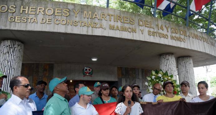 RINDEN HOMENAJE A HEROES DEL 14 DE JUNIO