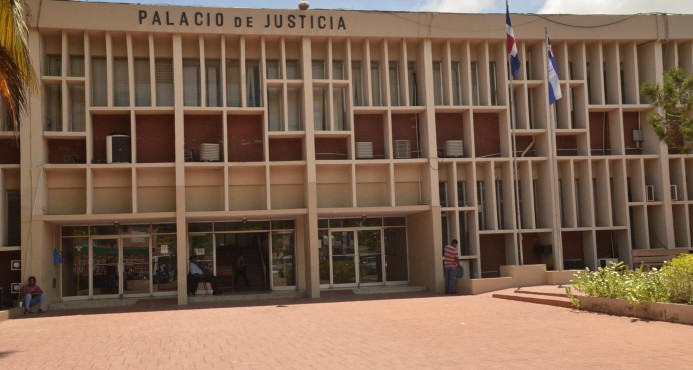 Procesan a cinco agentes penitenciarios por ejecución de internos