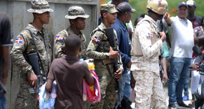 ESTRICTA VIGILANCIA MILITAR EN LA FRONTERA