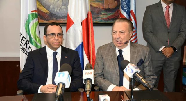 MINISTROS DE EDUCACIÓN Y CULTURA FIRMAN ACUERDOS