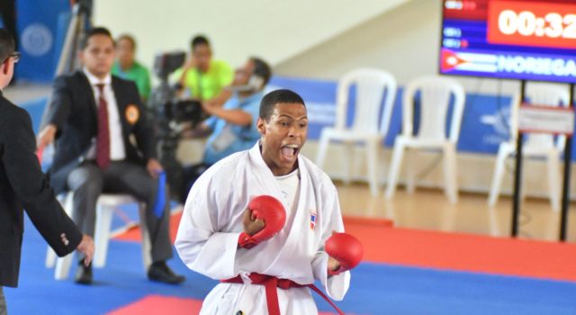 Karatecas Ana Villanueva y Deivis Ferreras también logran oro para RD en Centroamericanos