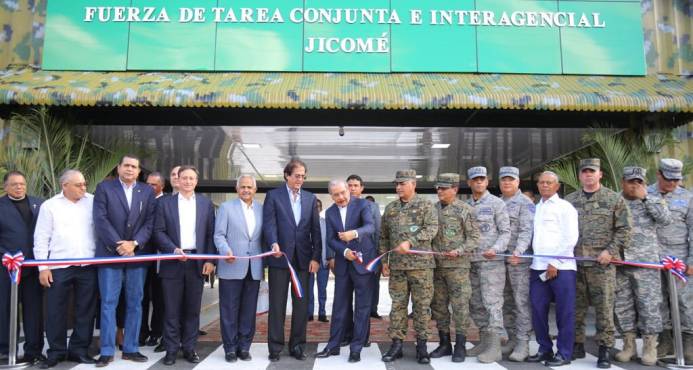 Presidente Medina inaugura puesto de chequeo militar en Jicomé