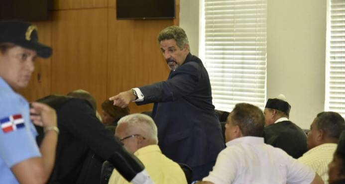 Exdirector de CORDE dice desconocía decreto sobre terreno Los Tres Brazos