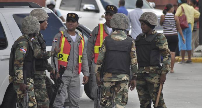 NUEVAMENTE GUARDIAS Y POLICIAS PARA LAS CALLES A COMBATIR DELINCUENCIA