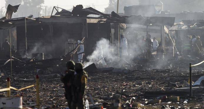 MAS DE DIEZ MUERTOS Y 40 HERIDOS POR EXPLOSION DE POLVORIN