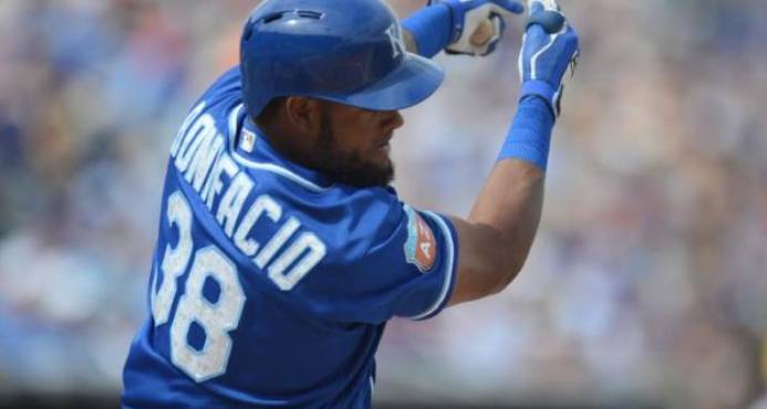 Jorge Bonifacio jonronea y Reales vencen 5-0 a Medias Blancas