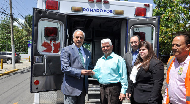 AEROPUERTO INTERNACIONAL DEL CIBAO DONA AMBULANCIA