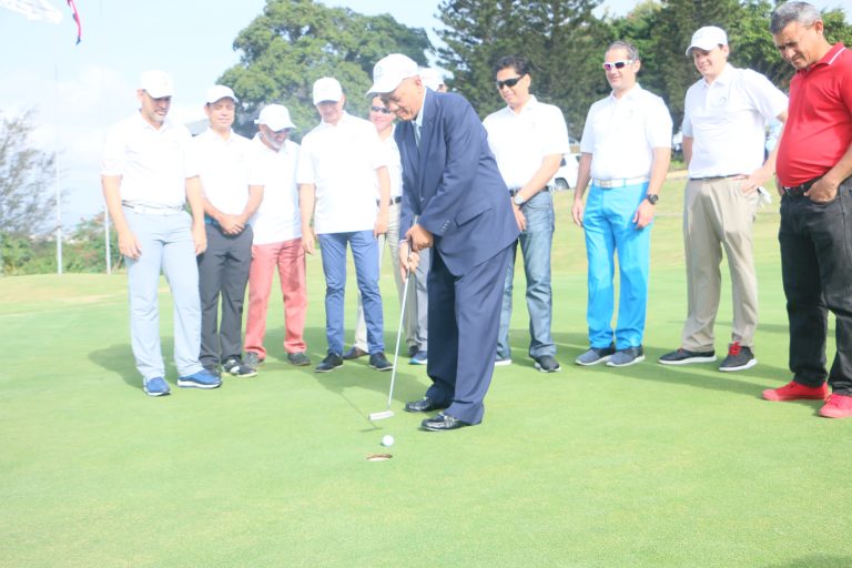 ACIS INAUGURA SU XVI TORNEO DE GOLF