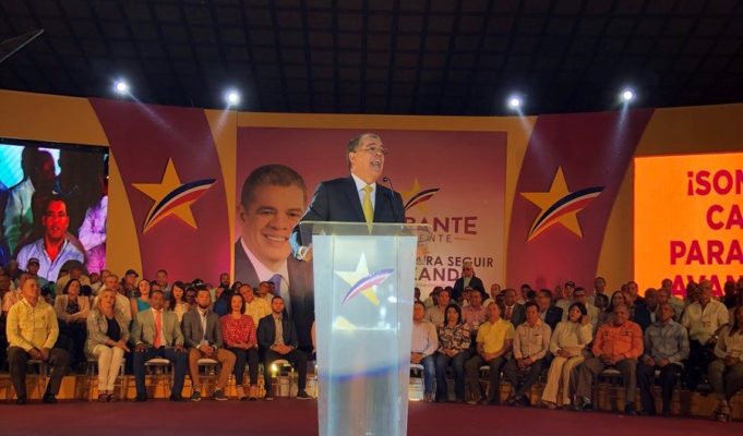 Pre candidato presidencial del PLD, Amarante Baret afirma: se gana con gente, no con firmas