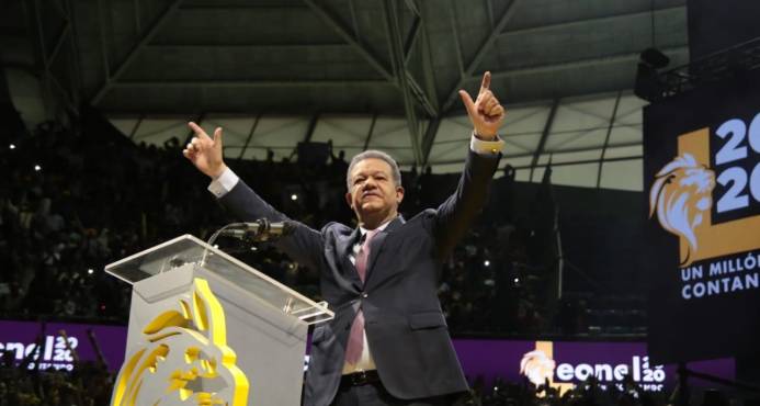 LEONEL SE LANZA A BUSCAR  CANDIDATURA PRESIDENCIAL