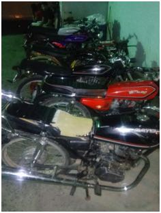 Detienen cuatro personas y ocupan siete motocicletas realizaban competencias en vía pública