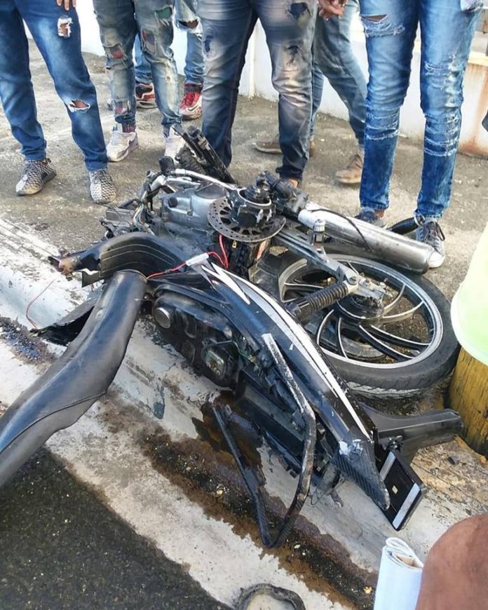 Una joven pierde una pierna en accidente de tránsito en La Vega