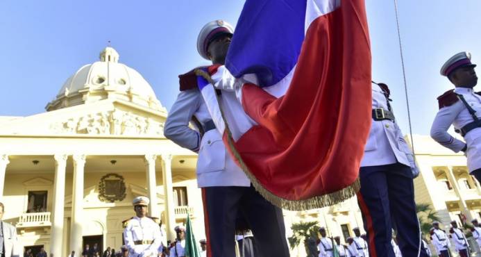 ACLARAN EL 16 DE ESTES MES, JUEVES, NO ES LABORABLE