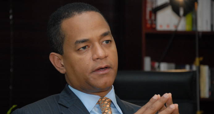 DETERMINAN SENADOR JULIO CESAR VALENTIN NO FUE SOBORNADO POR ADOBRECHT