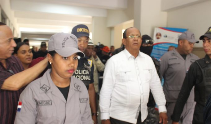 IMPONEN 300 MIL PESOS A CHOFER DIO TROMPADA A CORONEL