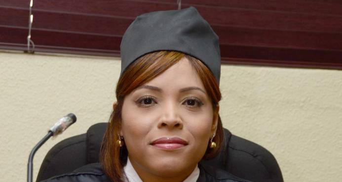 JUEZA RECIBE SUSPENSIÓN OFICIAL