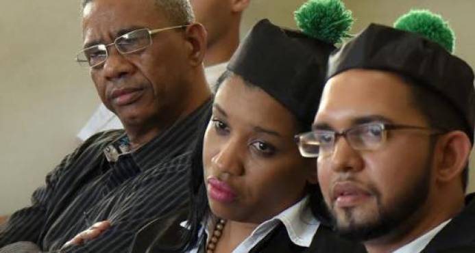 A juicio de fondo  ex funcionario acusado de golpear y abusar sexualmente de tres de sus hijas