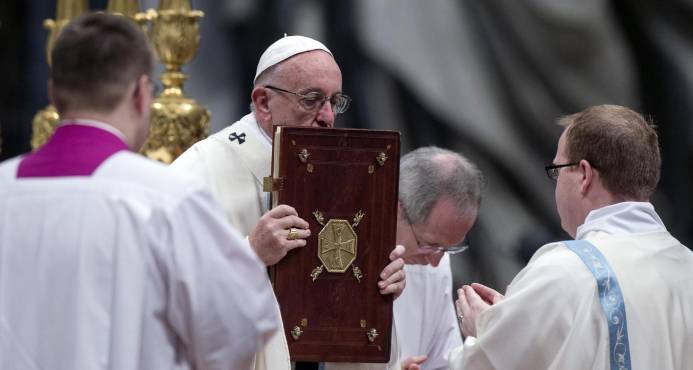 Papa y obispos discutirán en cumbre sobre prevención de abusos sexuales