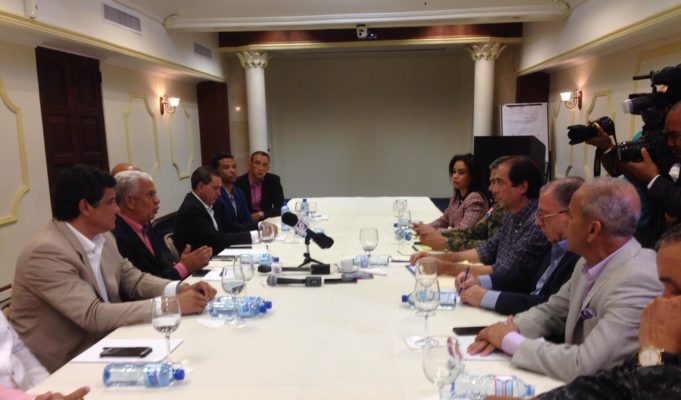 COE se reúne con organismos ante paso tormenta tripical  Kirk