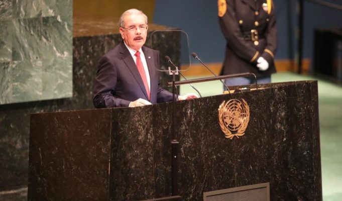 PTE Danilo Medina compara narcotráfico y crimen organizado con cambio climático