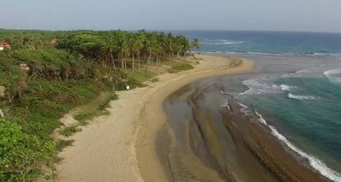 Tribunal ordena acceso a playa en Puerto Plata