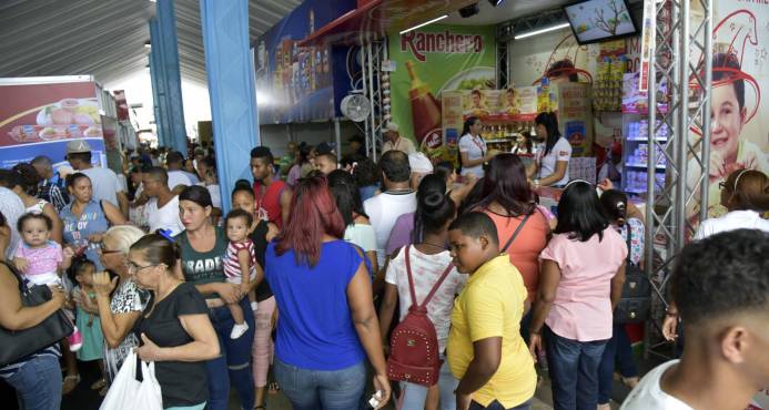 CLAUSURAN ESTA NOCHE EXPO CIBAO