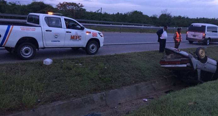 UN MUERTO Y CINCO HERIDOS EN ACCIDENTE DE TRANSITO