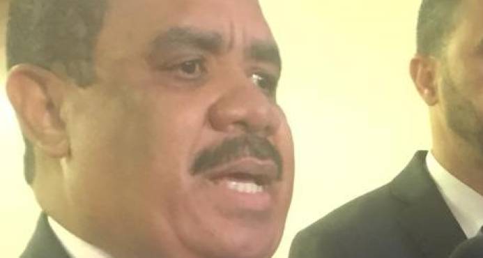 SENADOR SANCHEZ ROA A FAVOR MODIFICACION CONSTITUCION