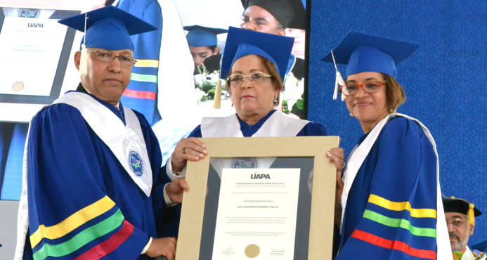 UAPA reconoce Alejandrina Germán